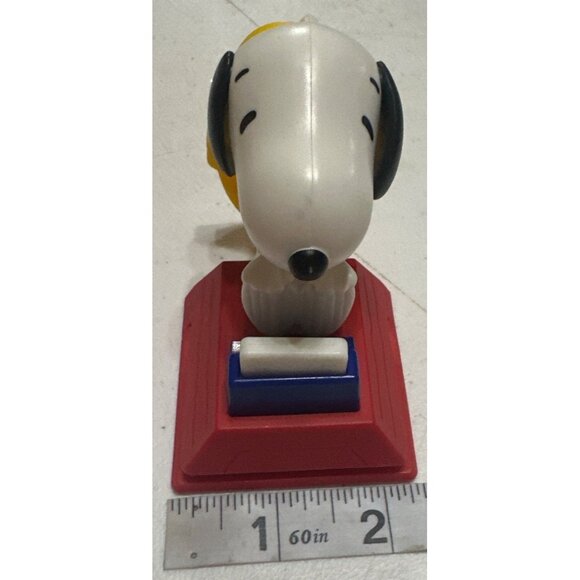 Lot of 2 Peanuts Characters Sally & Snoopy McDonald's Collectible Toys (READ) - Picture 11 of 16